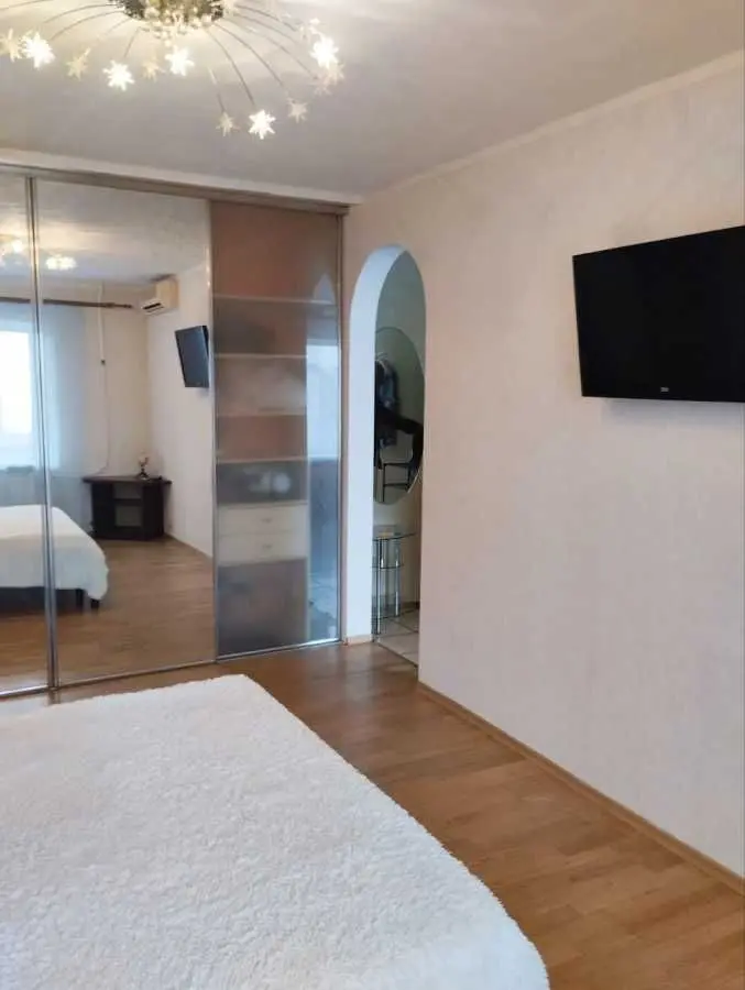 Фото Rent a 1-room apartment, Heroiv Dnipra Street  Kyiv for long-term rent, price: 350 EUR, code 5184