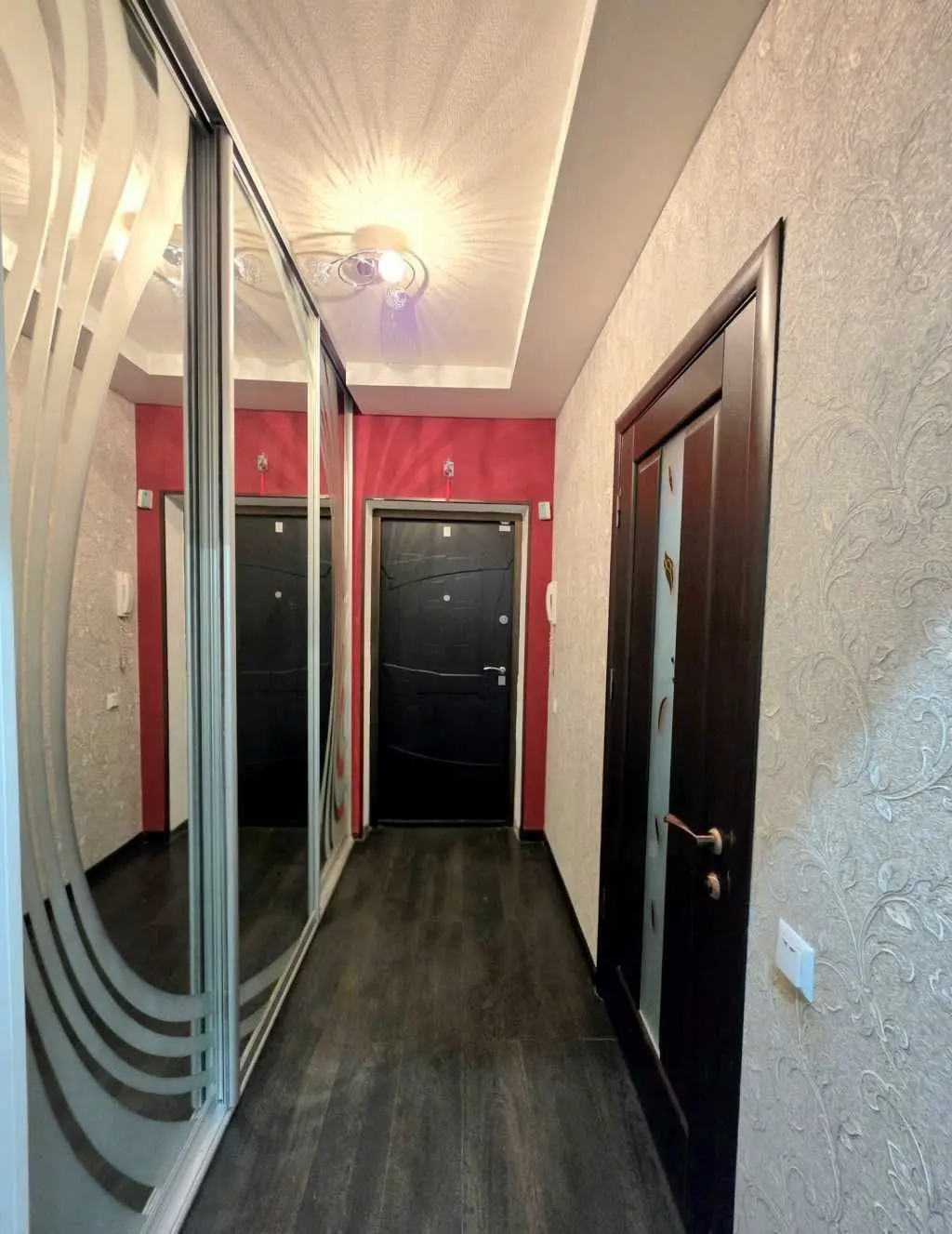 Фото Продаю 3 кімнатну квартиру, 89 кв. м, Грушевського вул.  Фурси, ціна: 92000 USD, код 5187