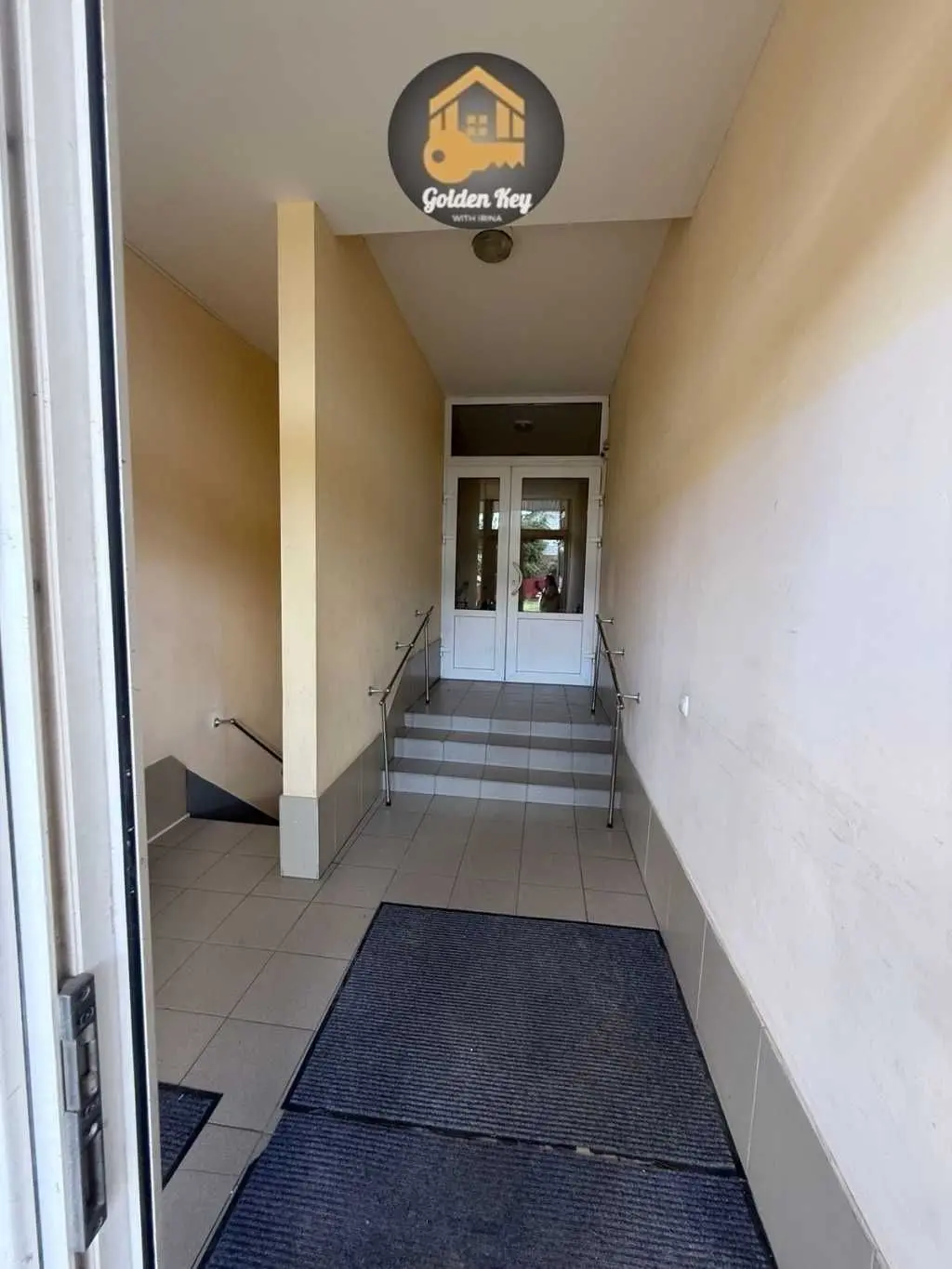 Фото Продаю 1 кімнатну квартиру, 43 кв. м, Яблунева вул.  Чубинське, ціна: 40000 USD, код 5197