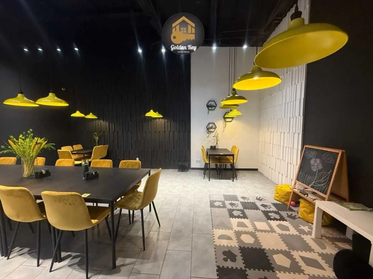 Фото Selling commercial property, 802 sq.m., Kontraktova Square (Prytysko-Mykilska Street)  Kyiv, price: 150000 USD, code 5199
