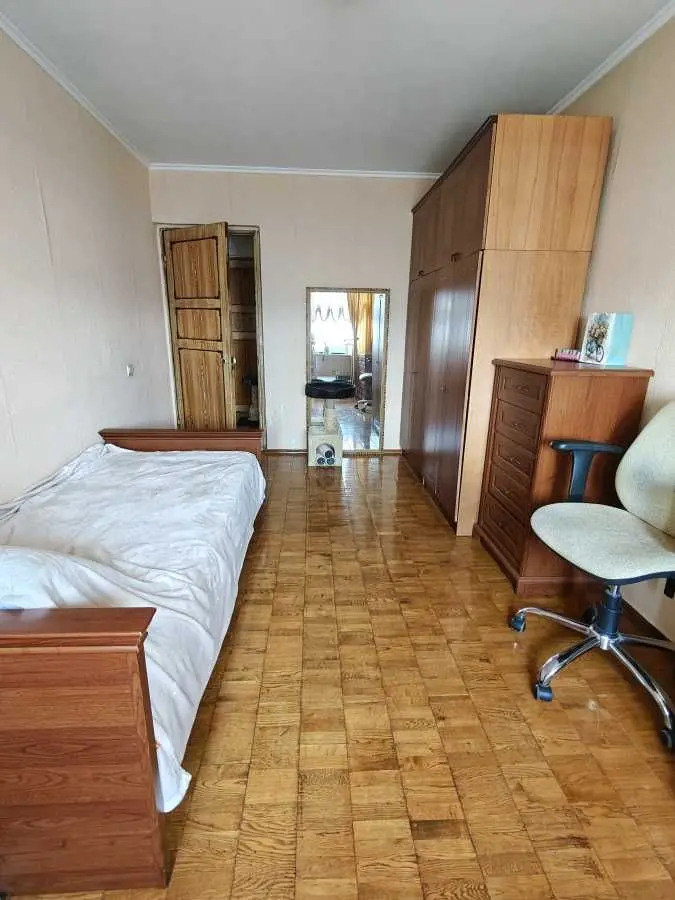 Фото Selling a 3-room apartment, 70 sq.m., Roman Shukhevych Avenue (Henerala Vatutina Avenue)  Kyiv, price: 55000 EUR, code 5201