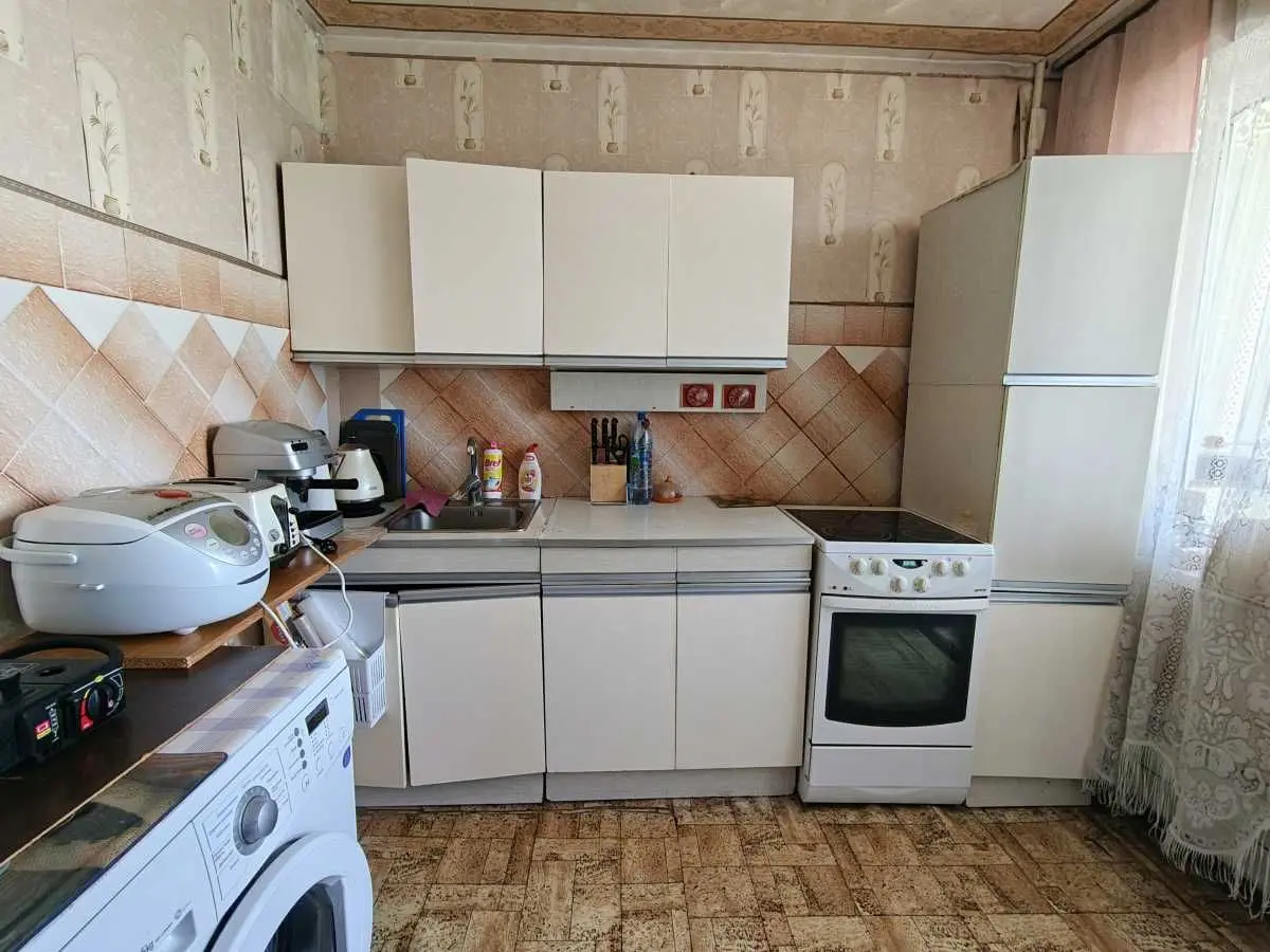 Фото Selling a 3-room apartment, 70 sq.m., Roman Shukhevych Avenue (Henerala Vatutina Avenue)  Kyiv, price: 55000 EUR, code 5201