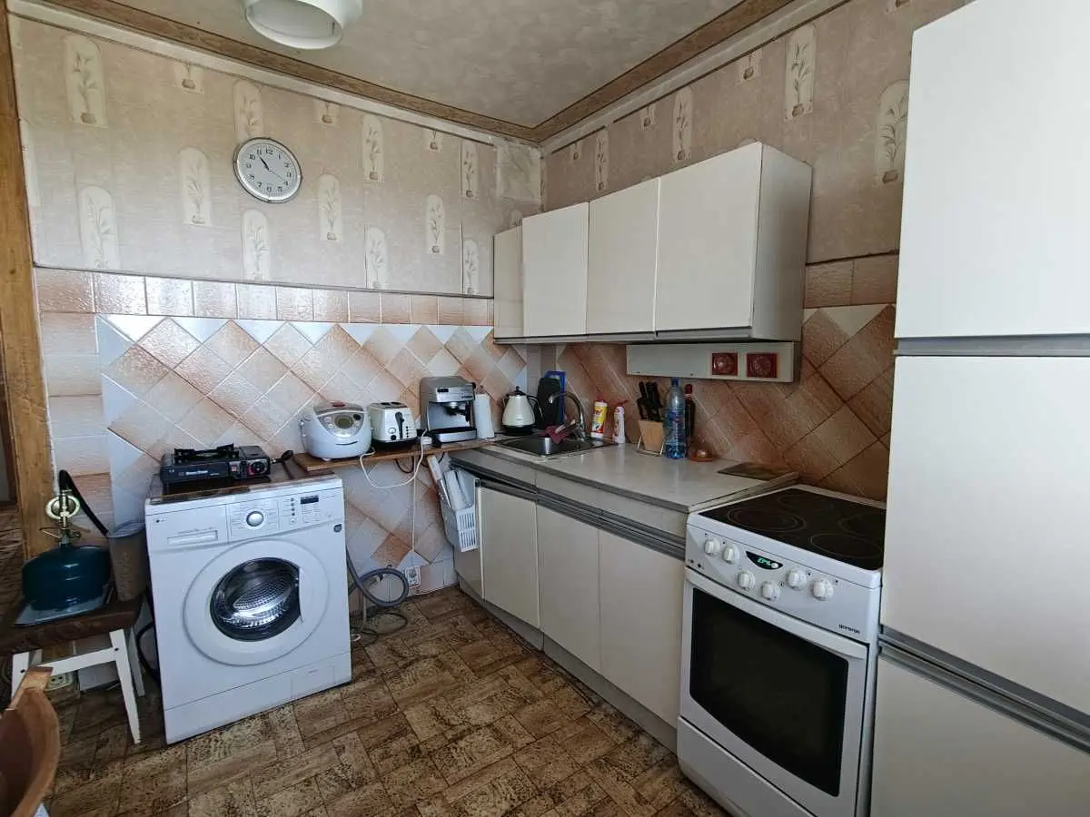 Фото Selling a 3-room apartment, 70 sq.m., Roman Shukhevych Avenue (Henerala Vatutina Avenue)  Kyiv, price: 55000 EUR, code 5201