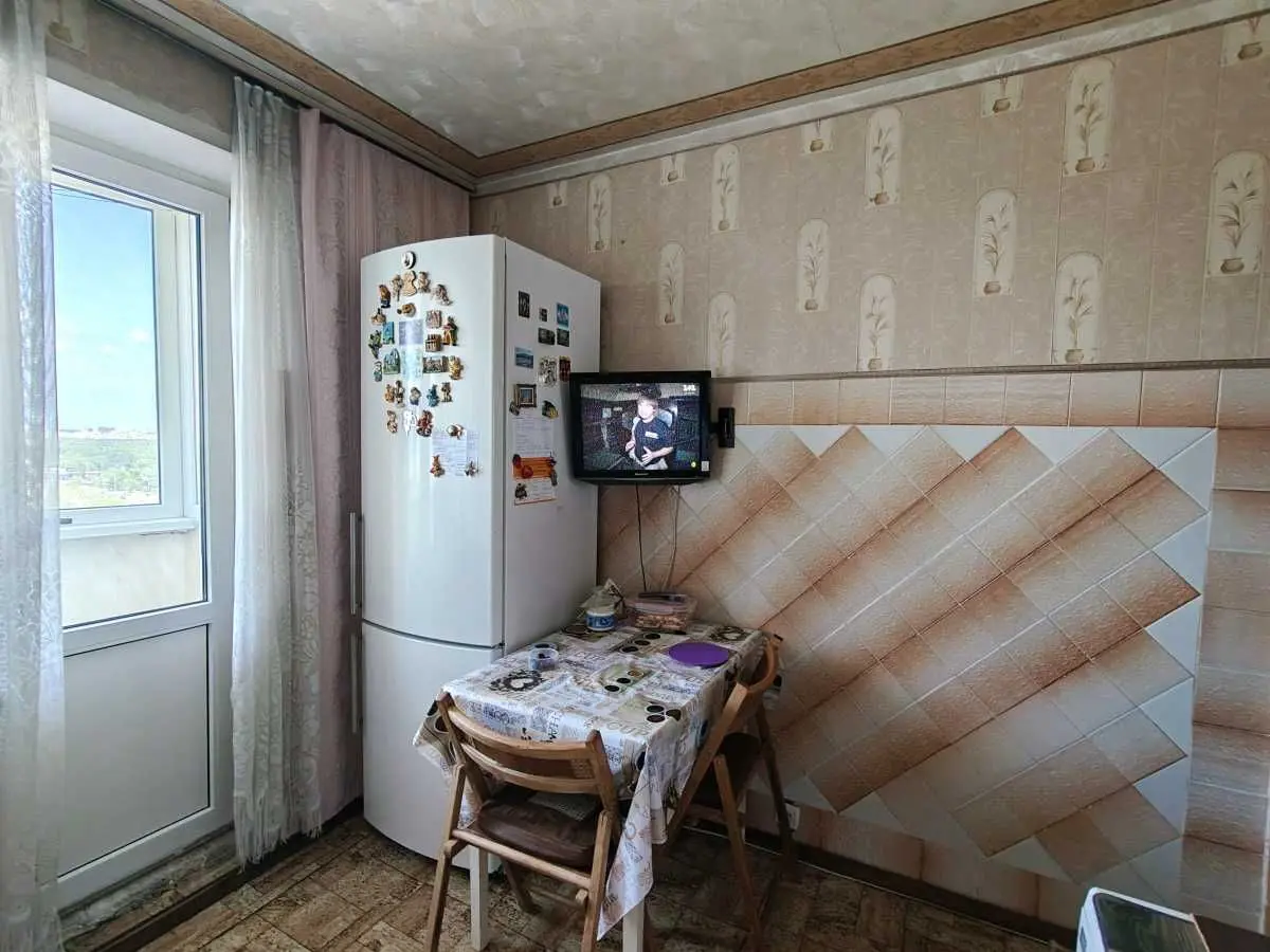 Фото Selling a 3-room apartment, 70 sq.m., Roman Shukhevych Avenue (Henerala Vatutina Avenue)  Kyiv, price: 55000 EUR, code 5201