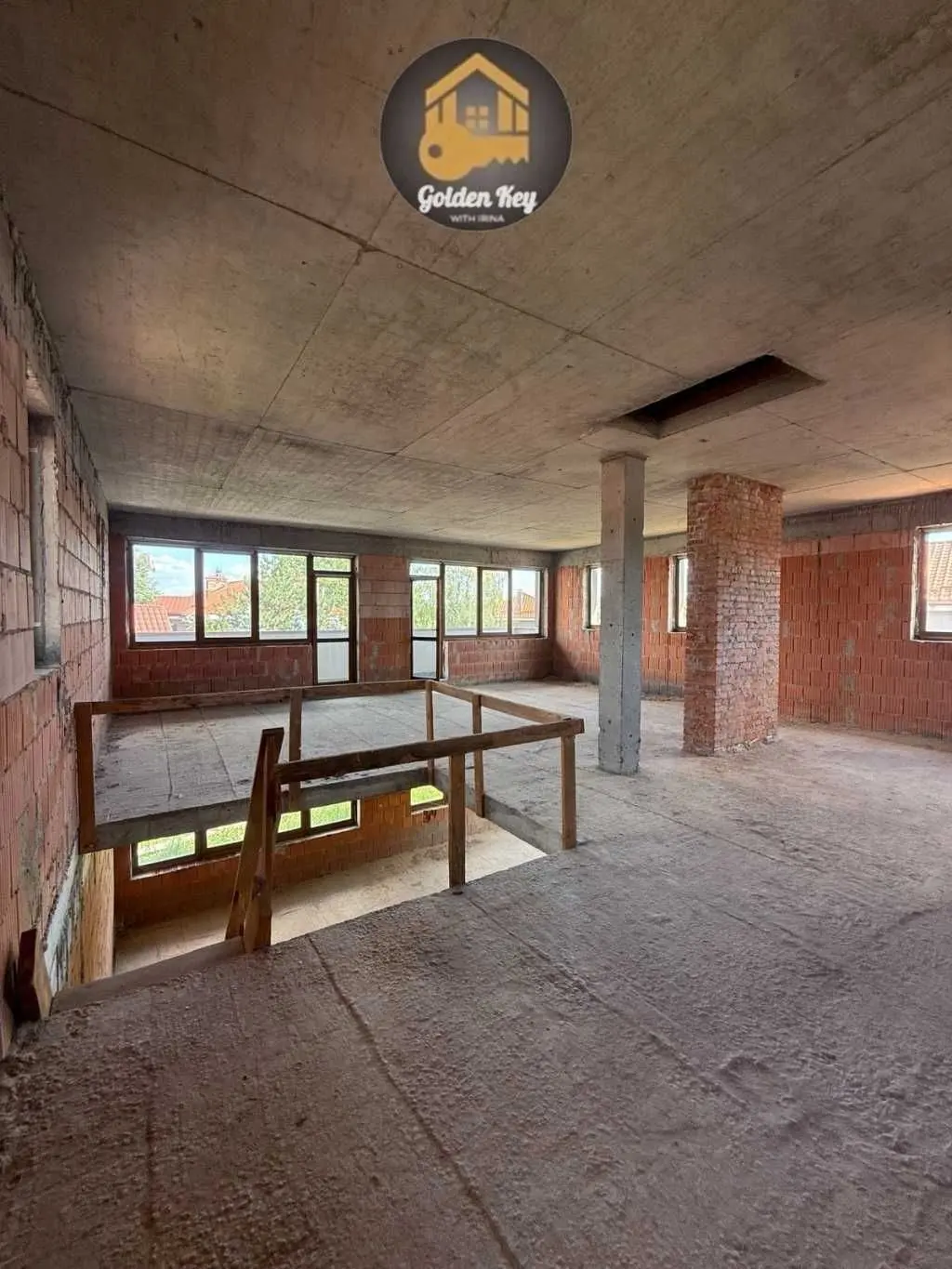 Фото Selling a 5-room apartment, 352.2 sq.m., Hirskyi lane  Ivankovychi, price: 255000 USD, code 5203