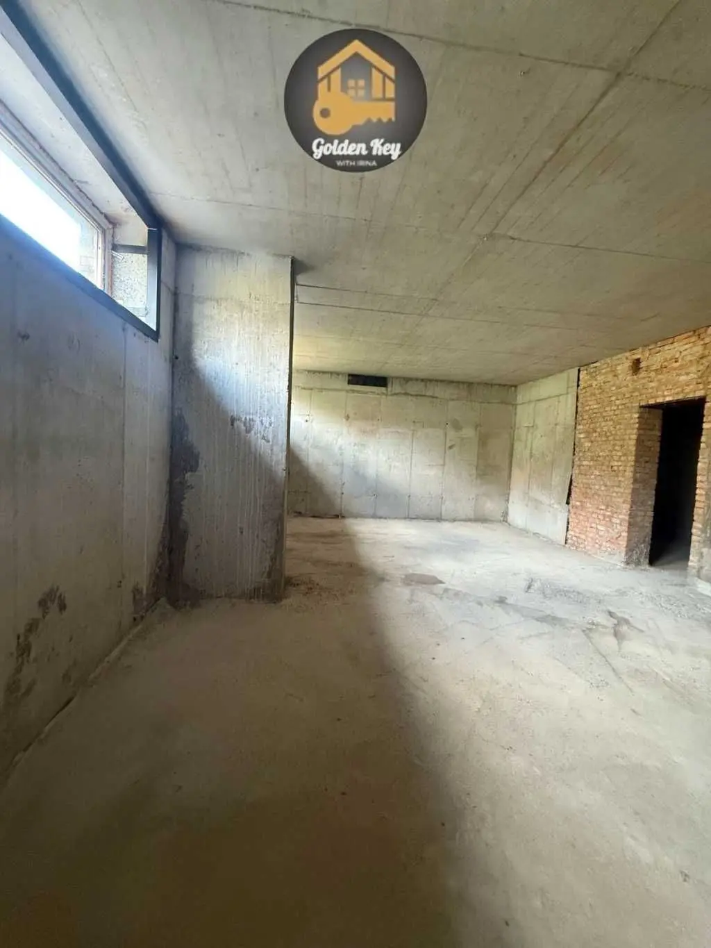 Фото Selling a 5-room apartment, 352.2 sq.m., Hirskyi lane  Ivankovychi, price: 255000 USD, code 5203
