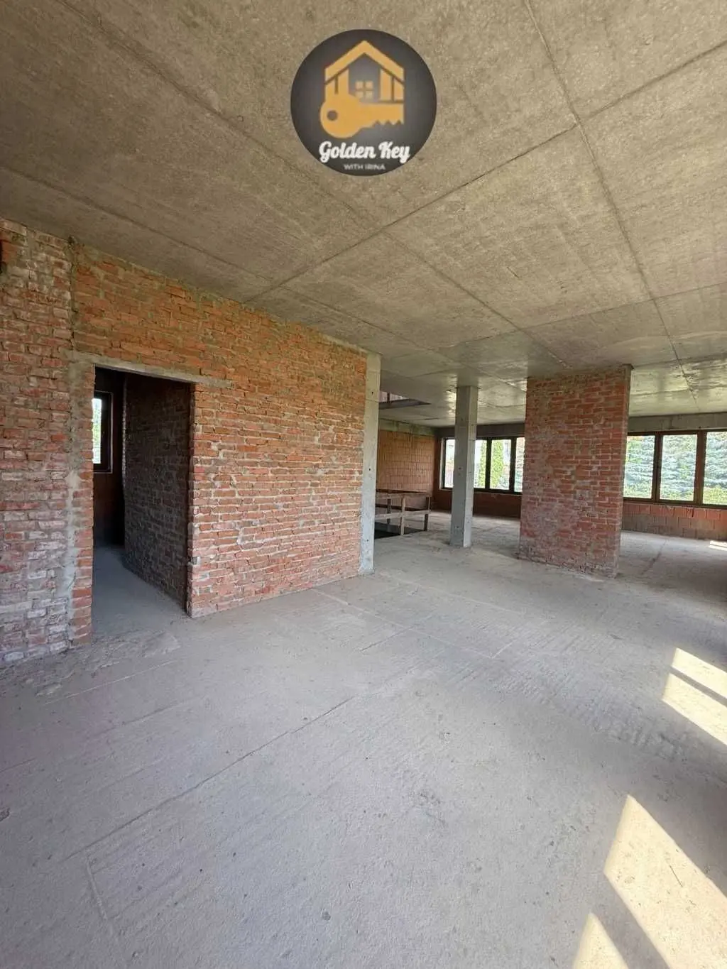 Фото Selling a 5-room apartment, 352.2 sq.m., Hirskyi lane  Ivankovychi, price: 255000 USD, code 5203