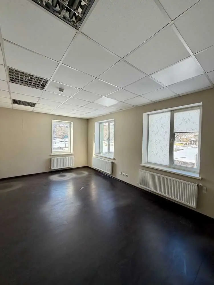 Фото Продаю офис, 470.6 кв. м, Якубенківська ул. (Тропинина)  Киев, цена: 470000 $, код 5204