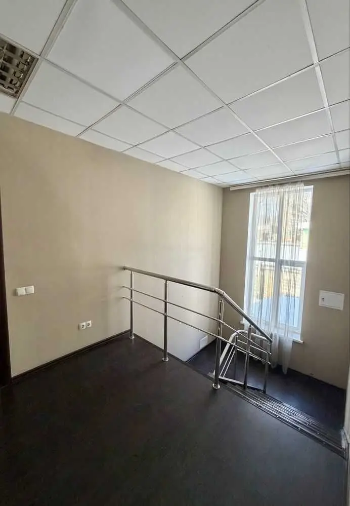 Фото Продаю офис, 470.6 кв. м, Якубенківська ул. (Тропинина)  Киев, цена: 470000 $, код 5204