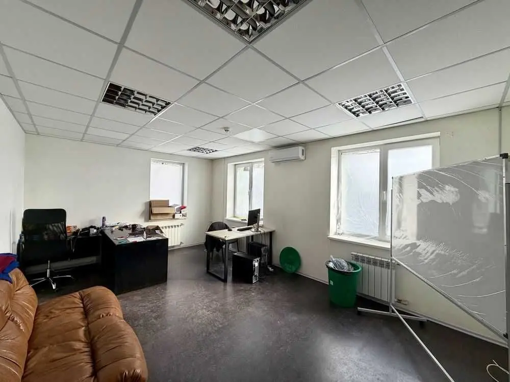 Фото Продаю офис, 470.6 кв. м, Якубенківська ул. (Тропинина)  Киев, цена: 470000 $, код 5204