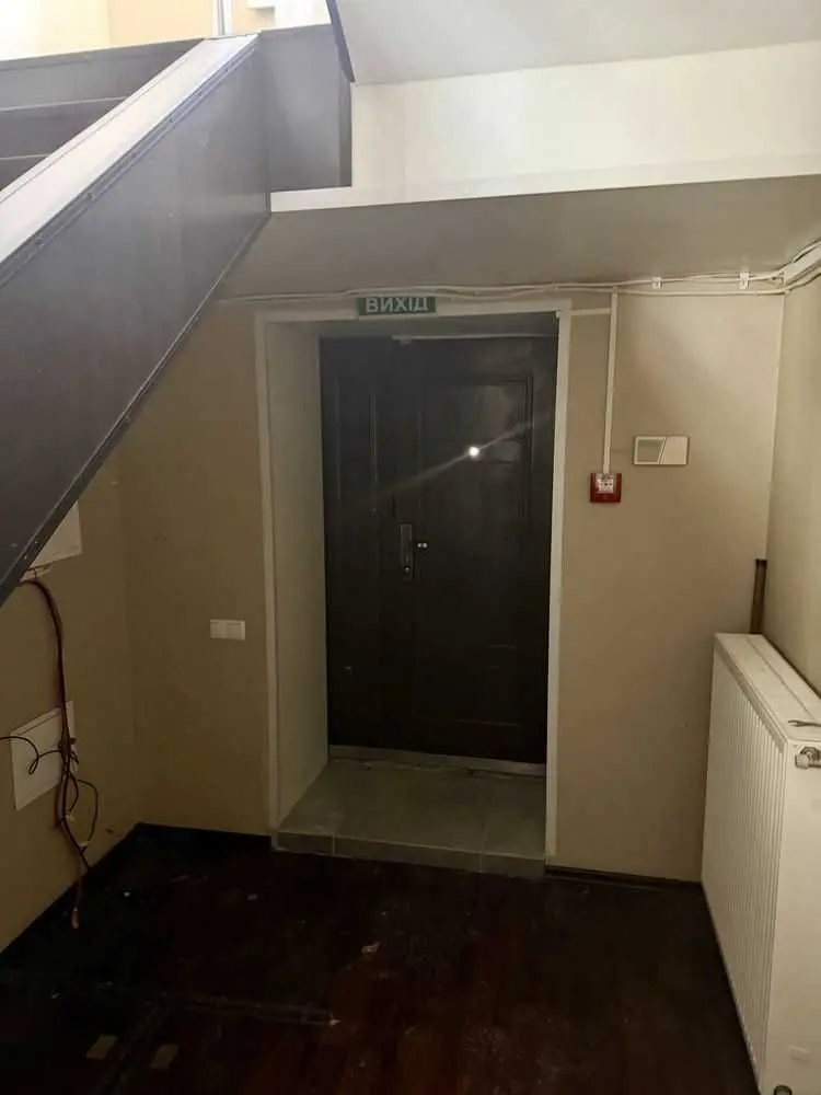 Фото Продаю офис, 470.6 кв. м, Якубенківська ул. (Тропинина)  Киев, цена: 470000 $, код 5204