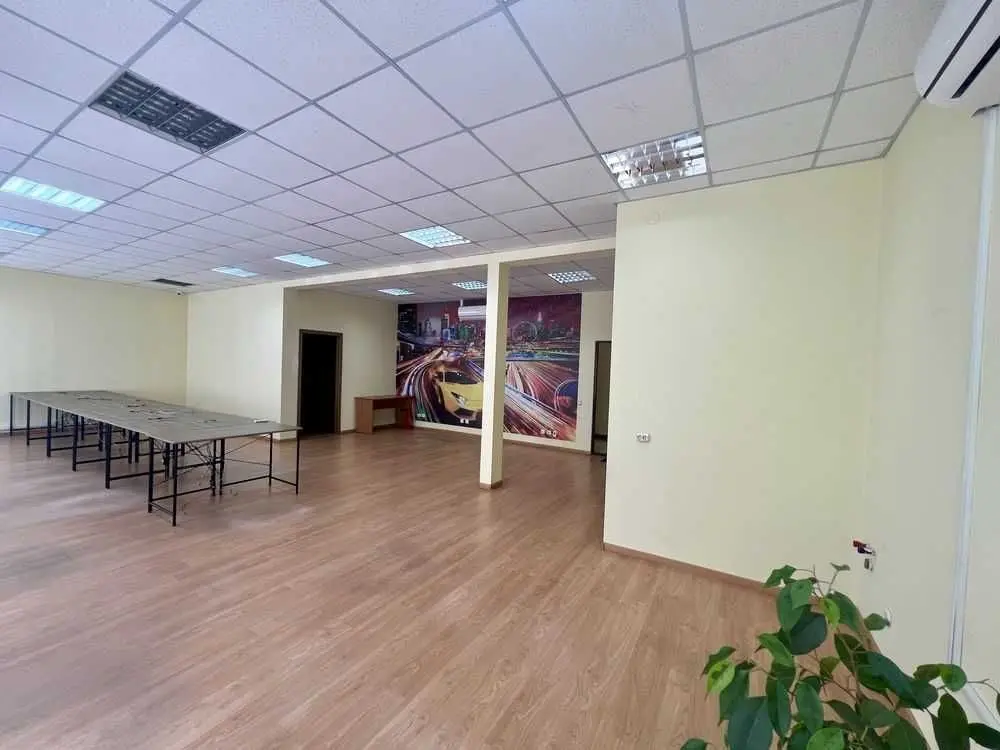 Фото Орендувати офіс, Нижній Вал вул. 15 Київ в довгострокову оренду, ціна: 37530 UAH, код 5208