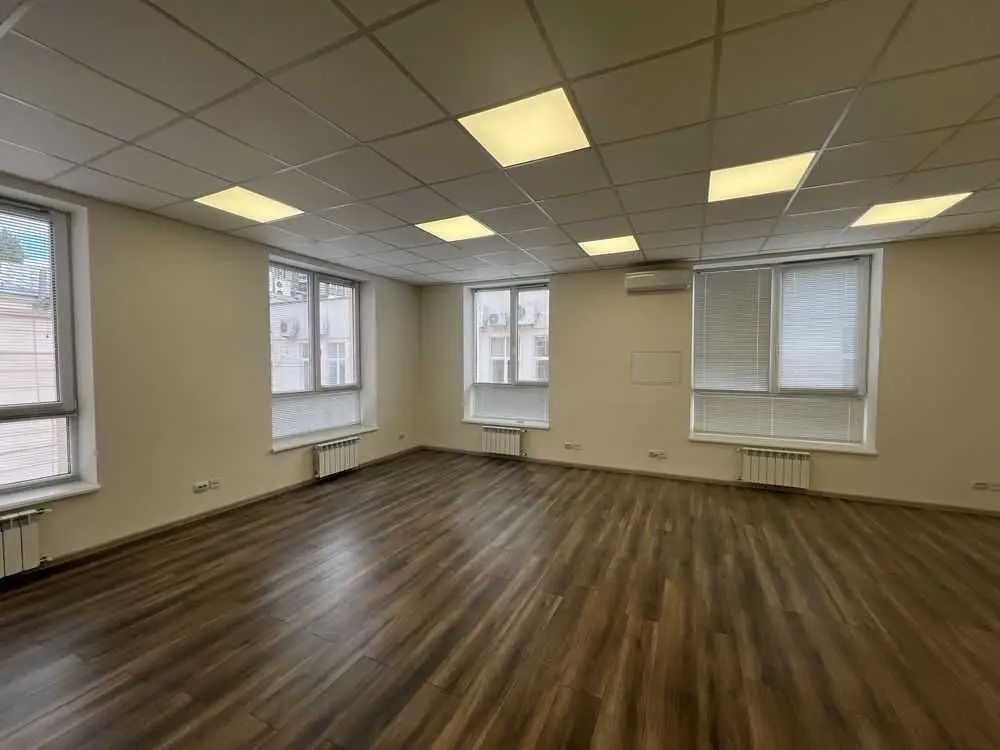 Фото Продаю офіс, 68 кв. м, Глибочицька вул. 17 Київ, ціна: 81600 $, код 5212