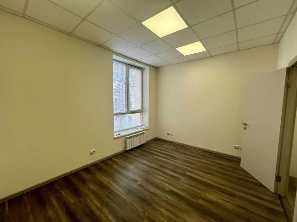 Фото Продаю офіс, 68 кв. м, Глибочицька вул. 17 Київ, ціна: 81600 $, код 5212