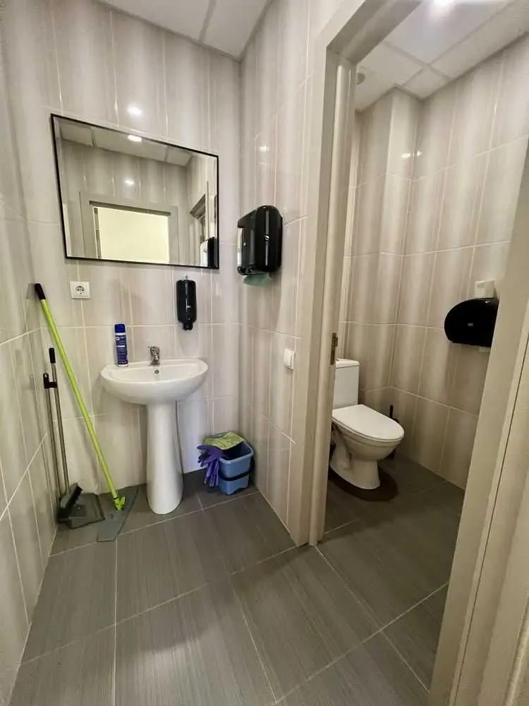 Фото Продаю офіс, 68 кв. м, Глибочицька вул. 17 Київ, ціна: 81600 $, код 5212