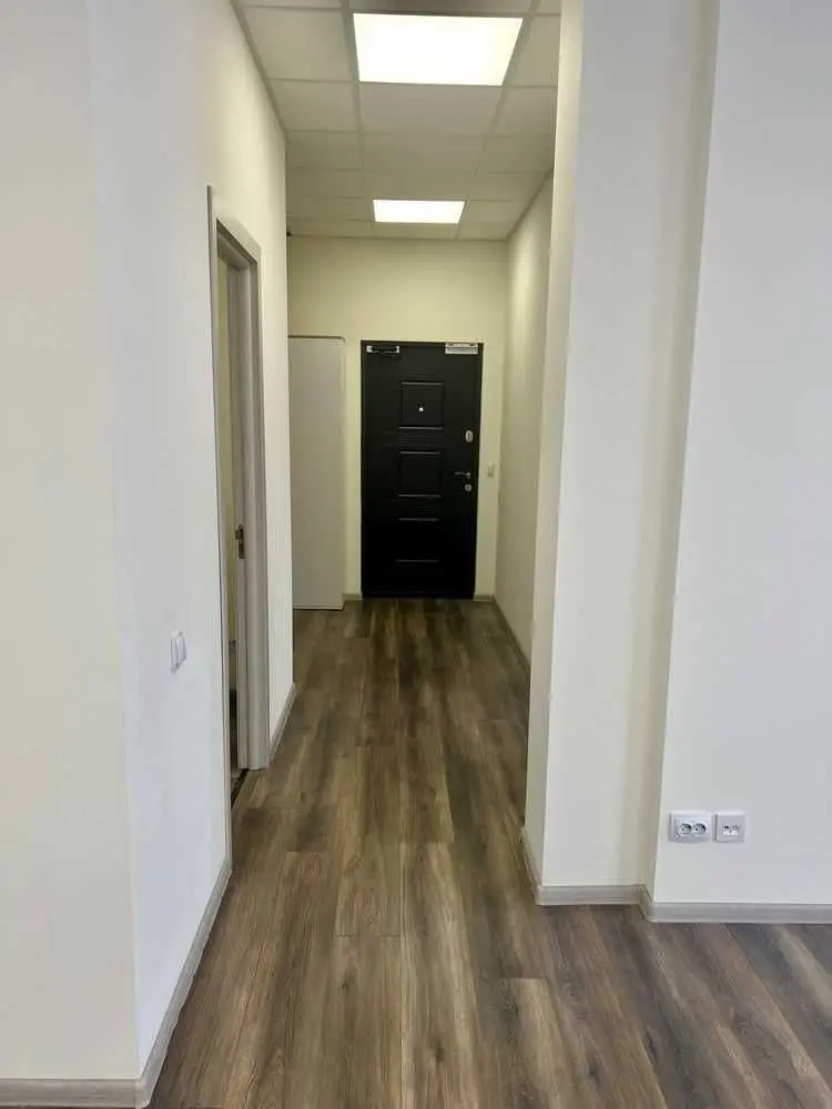 Фото Продаю офіс, 68 кв. м, Глибочицька вул. 17 Київ, ціна: 81600 $, код 5212