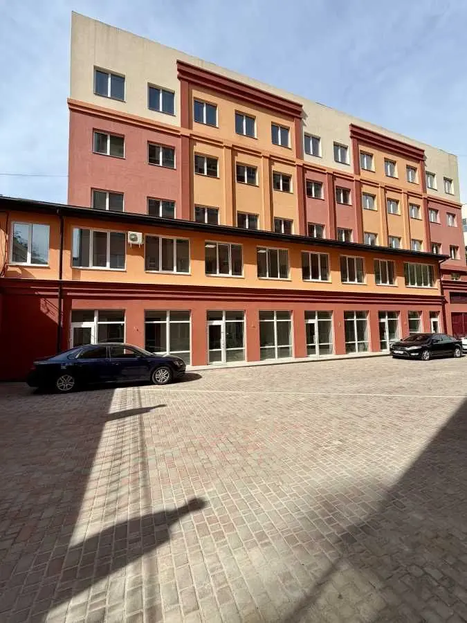 Фото Selling commercial property, 52.5 sq.m., Hlybochytska Street 17 Kyiv, price: 84000 $, code 5216