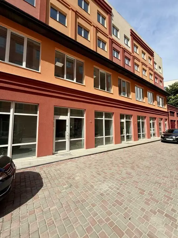 Фото Selling commercial property, 52.5 sq.m., Hlybochytska Street 17 Kyiv, price: 84000 $, code 5216