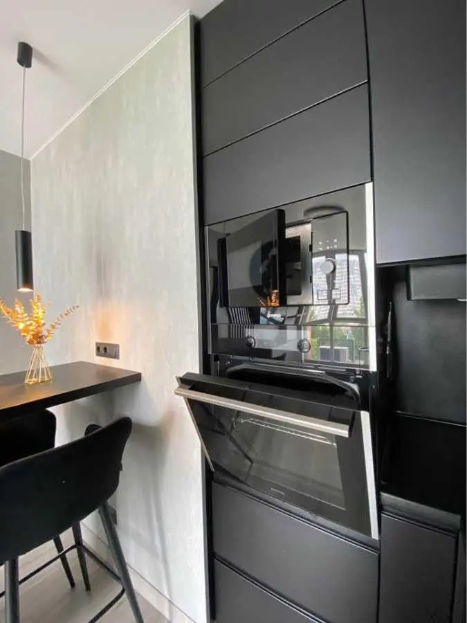 Фото Продаю 1-комнатную квартиру, 34 кв. м, Салютная ул.  Киев, цена: 112000 USD, код 5229