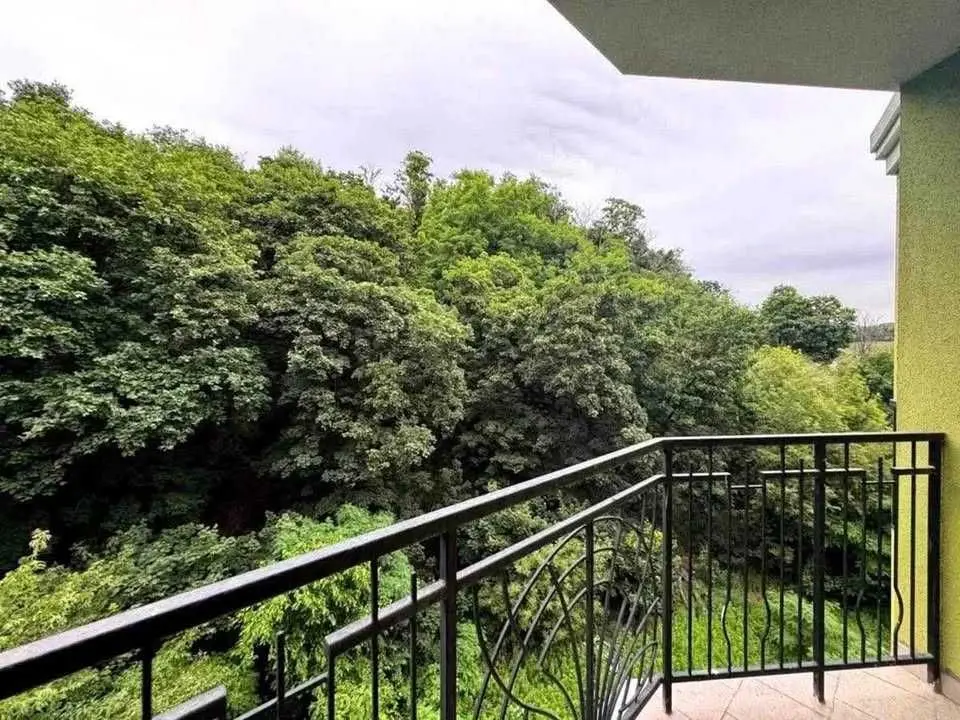 Фото Продаю 2-комнатную квартиру, 77.9 кв. м, Дегтярная ул.  Киев, цена: 170000 USD, код 5230