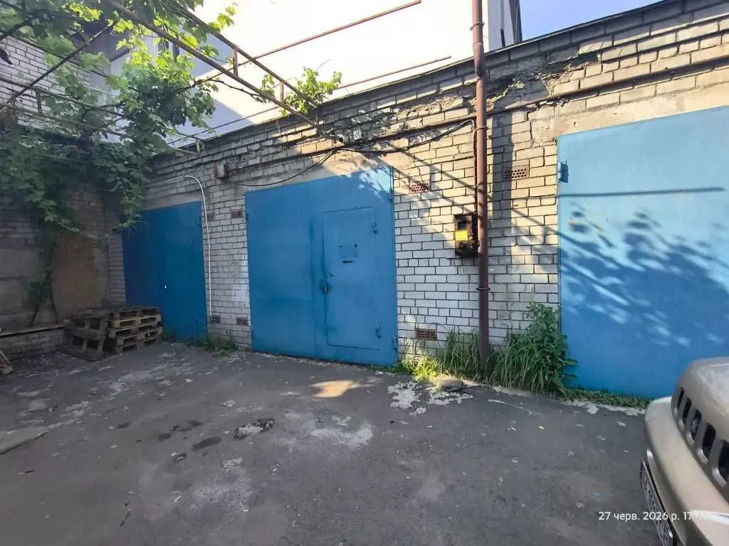 Фото Продаю паркінг, гараж, 168 кв. м, Пухівська вул.  Київ, ціна: 18000 UAH, код 5242