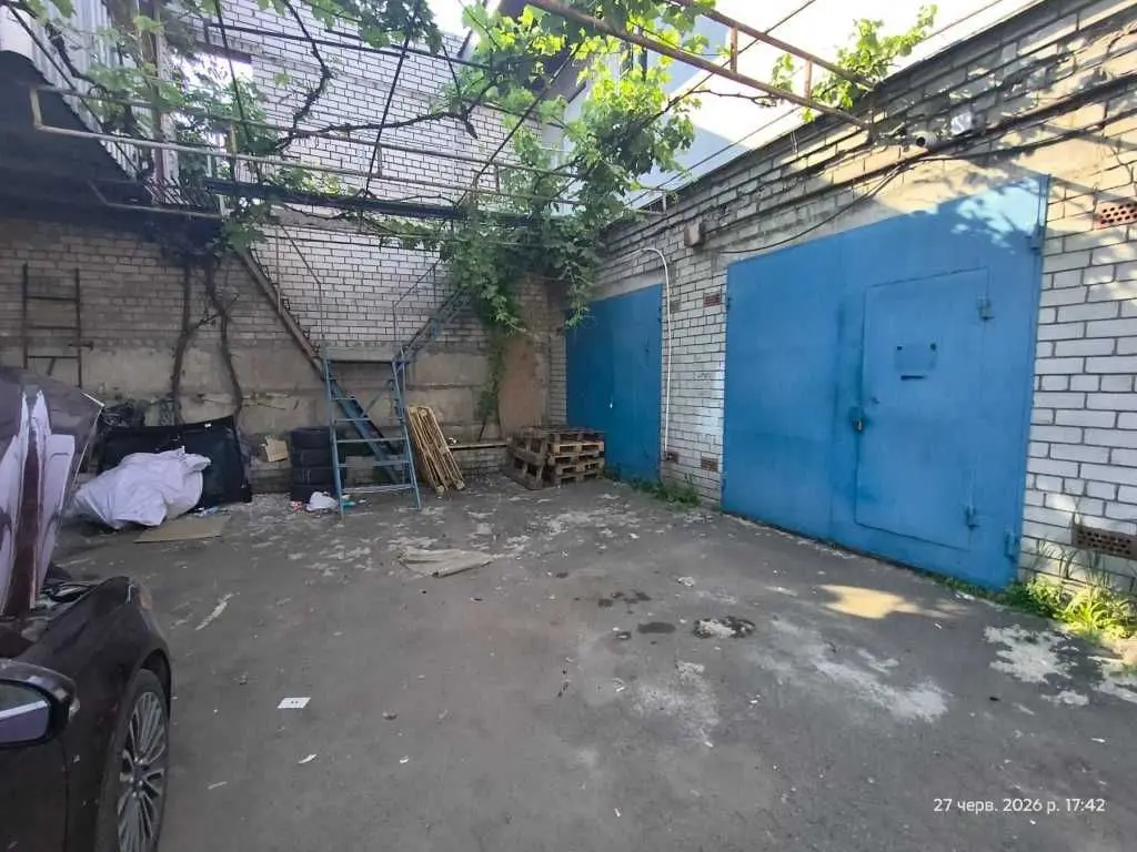 Фото Продаю паркінг, гараж, 168 кв. м, Пухівська вул.  Київ, ціна: 18000 UAH, код 5242