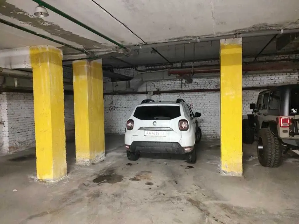 Фото Продаю паркінг, гараж, 19 кв. м, Кубанської України вул. (Маршала Жукова)  Київ, ціна: 16000 USD, код 5243