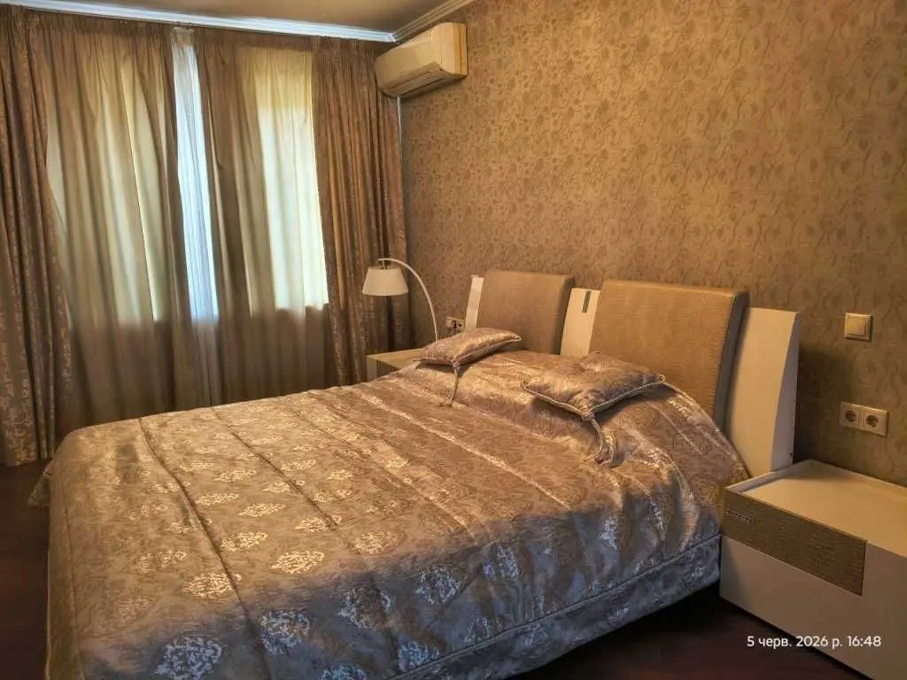 Фото Зняти 2 кімнатну квартиру, Левка Лукʼяненка вул. (Маршала Тимошенка)  Київ в довгострокову оренду, ціна: 800 USD, код 5244