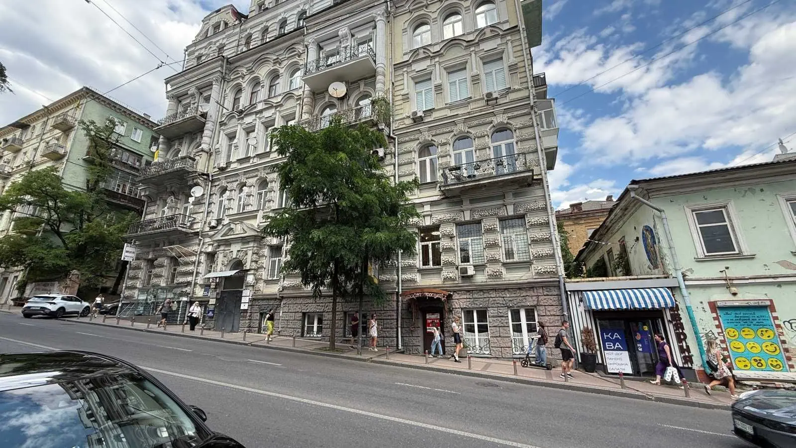 Фото Продаю коммерческую недвижимость, 213 кв. м, Крещатик ул.  Киев, цена: 596400 USD, код 5245