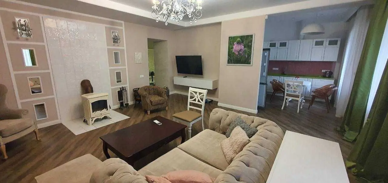 Фото Зняти 3 кімнатну квартиру, Ярославів Вал вул.  Київ в довгострокову оренду, ціна: 1400 USD, код 5255