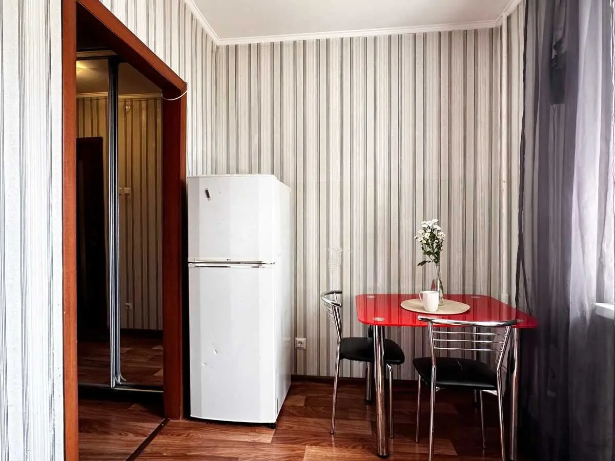 Фото Selling a 1-room apartment, 33 sq.m., Petra Hryhorenka Avenue  Kyiv, price: 50000 USD, code 5256