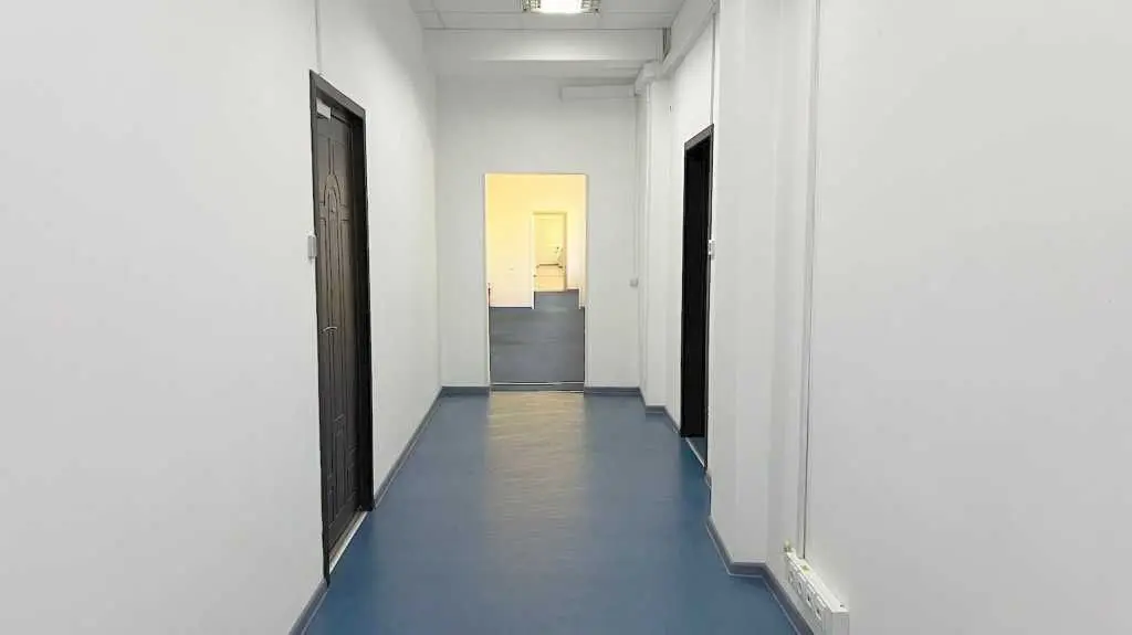 Фото Продаю офис, 7352 кв. м, Львовская пл.  Киев, цена: 10000000 USD, код 5259