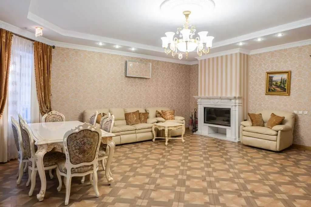 Фото Продаю будинок, 503 кв. м, Стоянка, ціна: 799000 $, код 5261