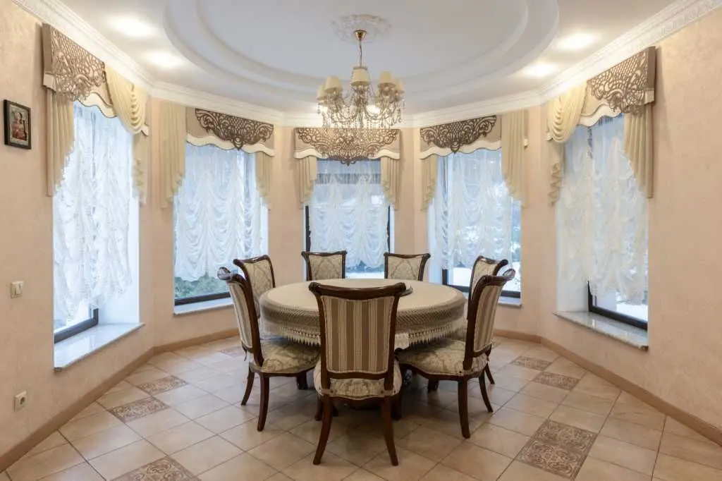 Фото Продаю будинок, 503 кв. м, Стоянка, ціна: 799000 $, код 5261