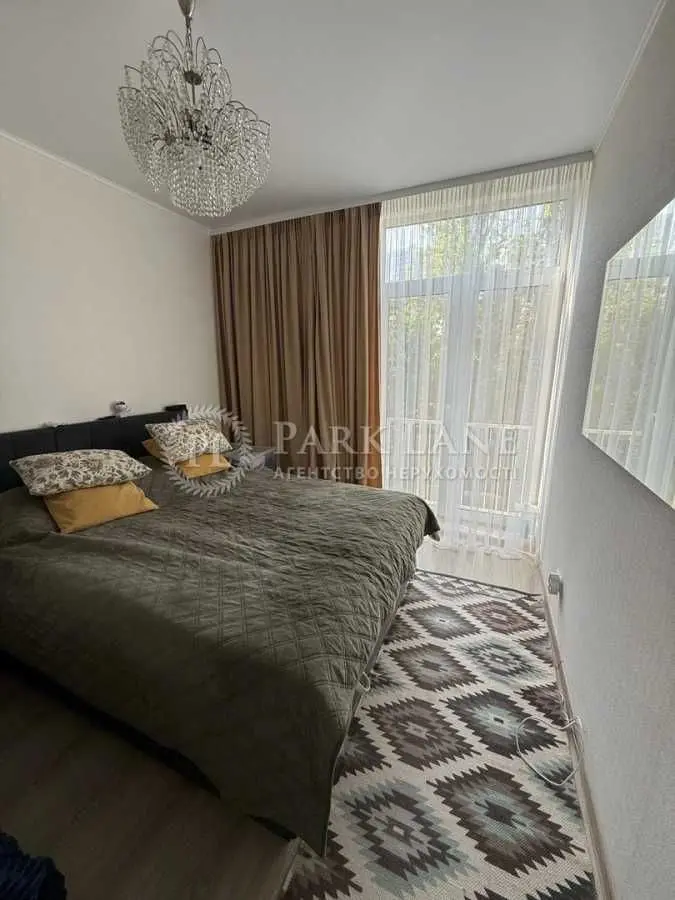 Фото Продаю 1-комнатную квартиру, 42 кв. м, Регенераторная ул.  Киев, цена: 98000 USD, код 5278