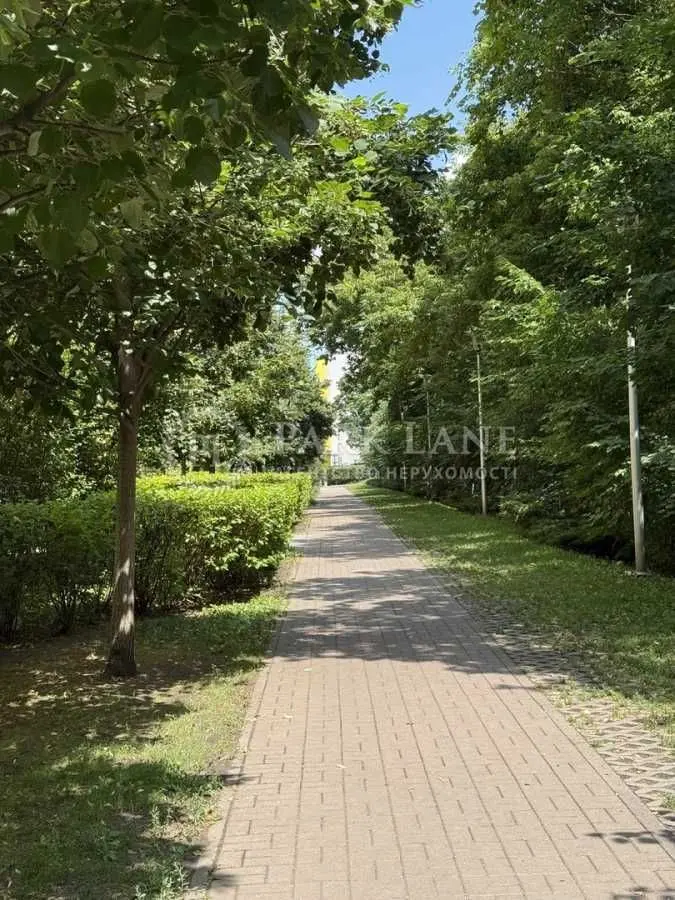 Фото Продаю 1-комнатную квартиру, 42 кв. м, Регенераторная ул.  Киев, цена: 98000 USD, код 5278