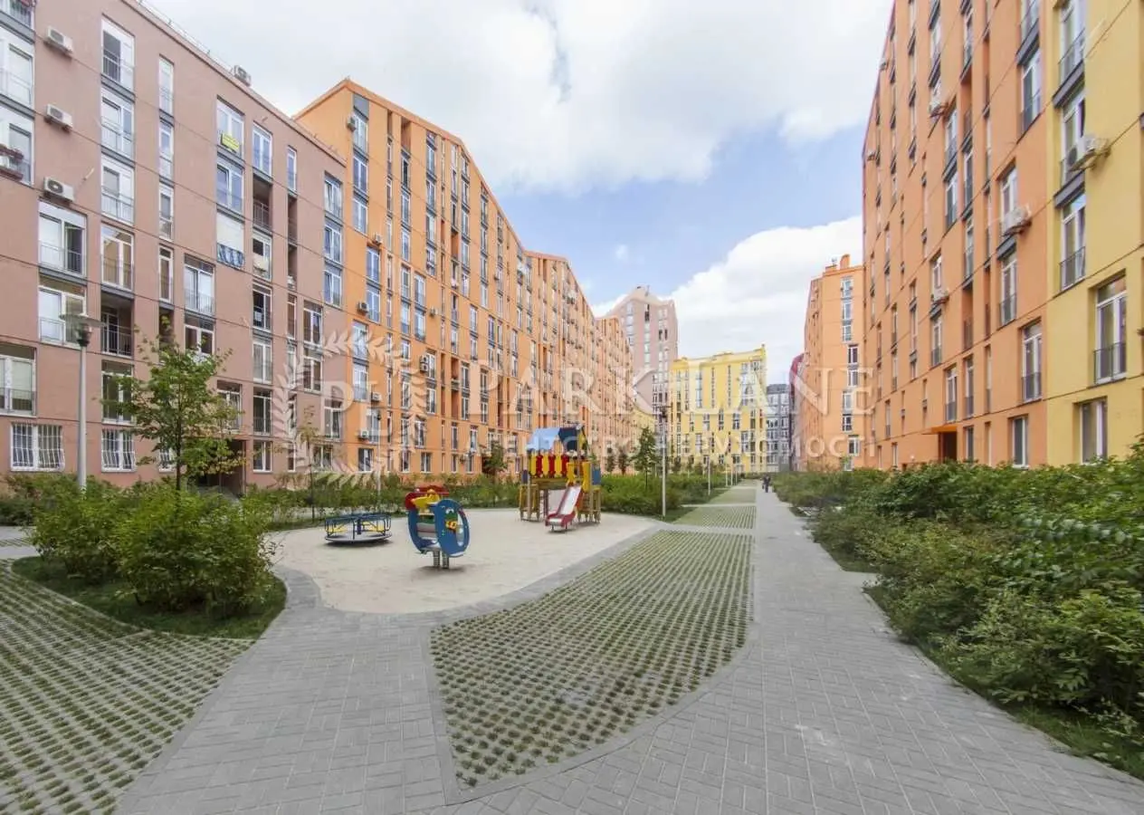 Фото Продаю 1-комнатную квартиру, 42 кв. м, Регенераторная ул.  Киев, цена: 98000 USD, код 5278