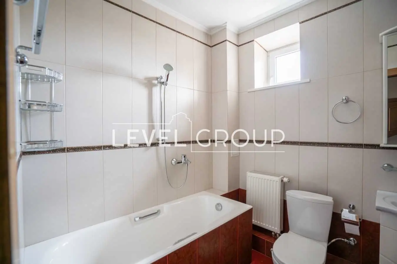 Фото Продаю дом, 419.5 кв. м, Радунская ул.  Киев, цена: 415000 USD, код 5294