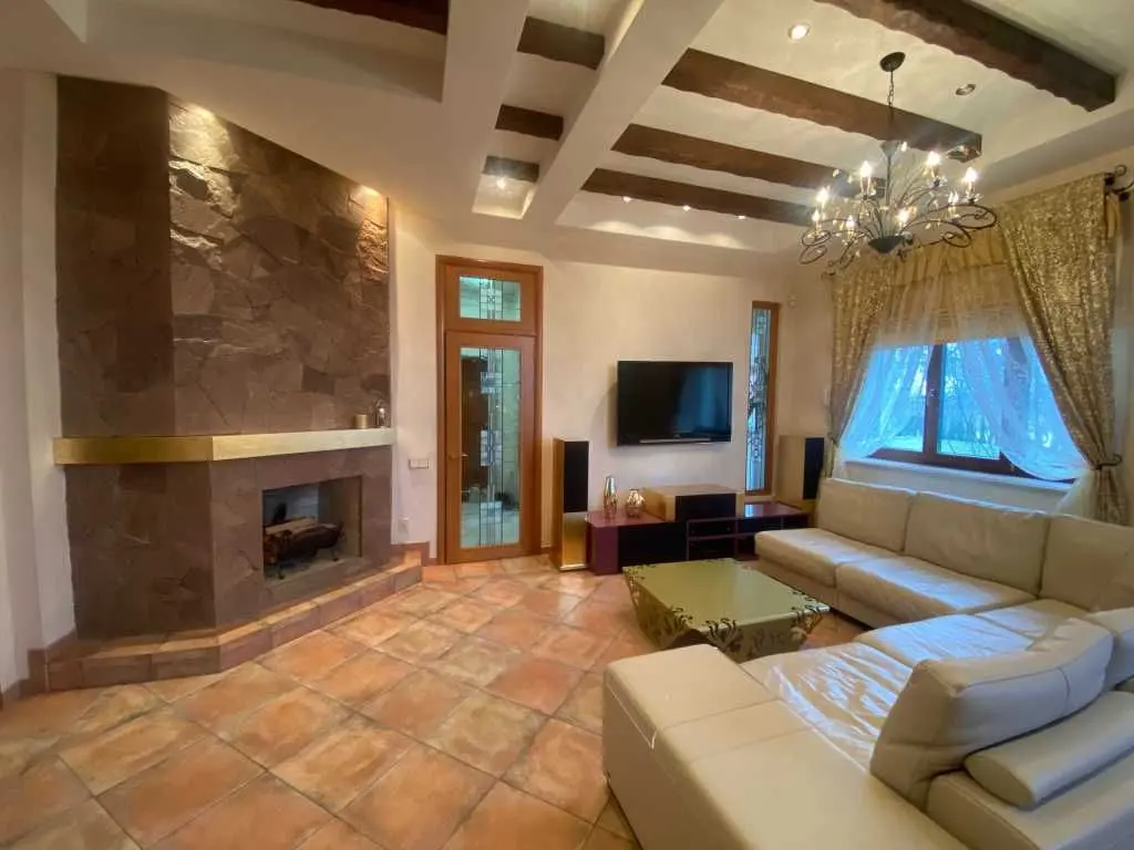 Фото Продаю будинок, 585 кв. м, Проців, ціна: 365000 EUR, код 5295