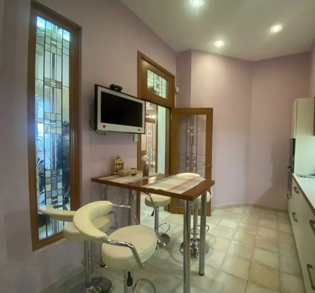 Фото Продаю будинок, 585 кв. м, Проців, ціна: 365000 EUR, код 5295