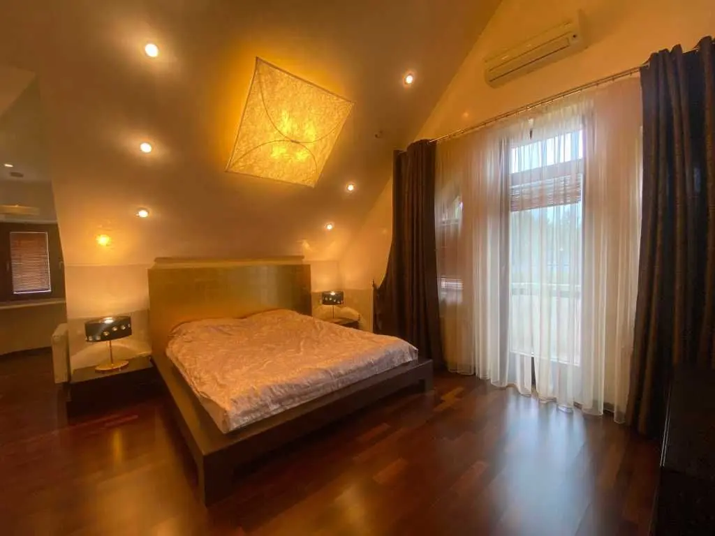 Фото Продаю будинок, 585 кв. м, Проців, ціна: 365000 EUR, код 5295