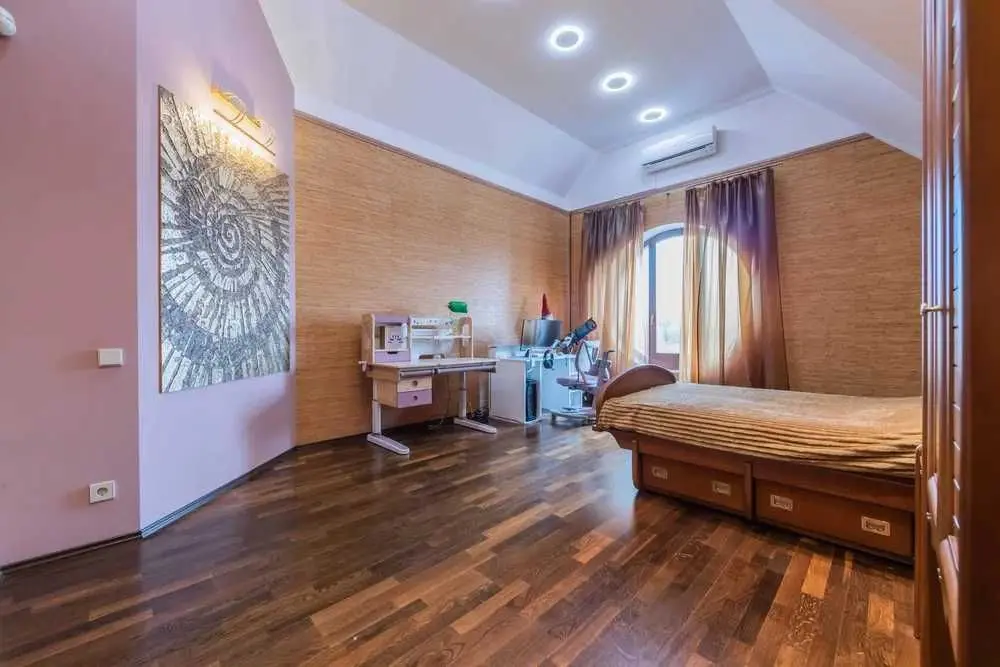 Фото Продаю будинок, 585 кв. м, Проців, ціна: 365000 EUR, код 5295