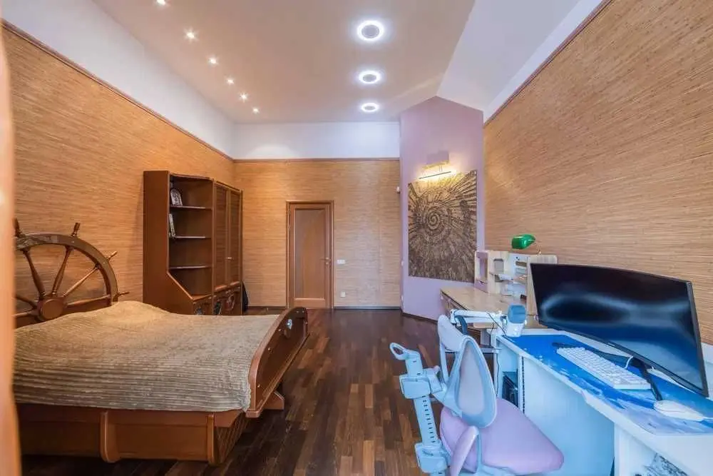 Фото Продаю будинок, 585 кв. м, Проців, ціна: 365000 EUR, код 5295