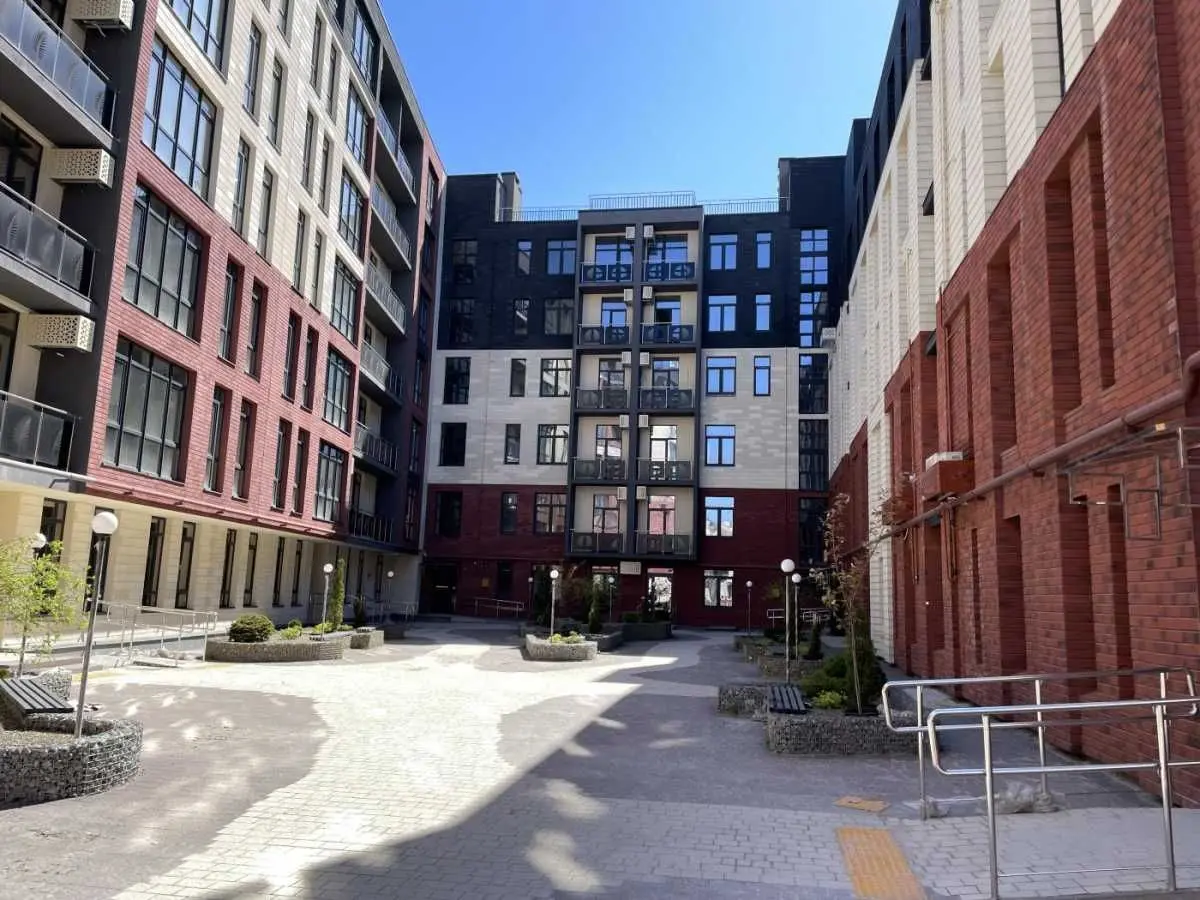 Фото Продаю 3-комнатную квартиру, 157 кв. м, Генерала Тараса Чупринки ул. (Пушкина)  Львов, цена: 347000 USD, код 5296