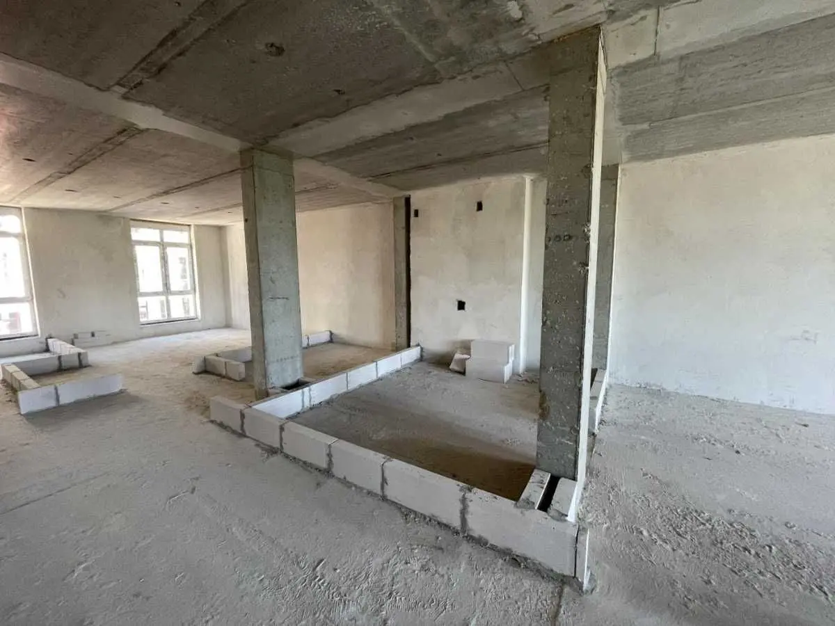 Фото Продаю 3-комнатную квартиру, 157 кв. м, Генерала Тараса Чупринки ул. (Пушкина)  Львов, цена: 347000 USD, код 5296