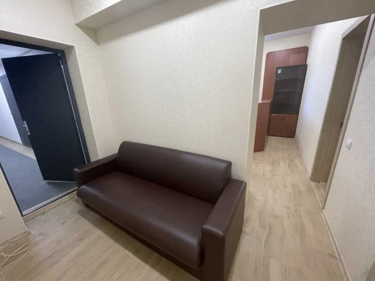 Фото Продаю офіс, 50 кв. м, Волошкова вул.  Київ, ціна: 70000 USD, код 5298