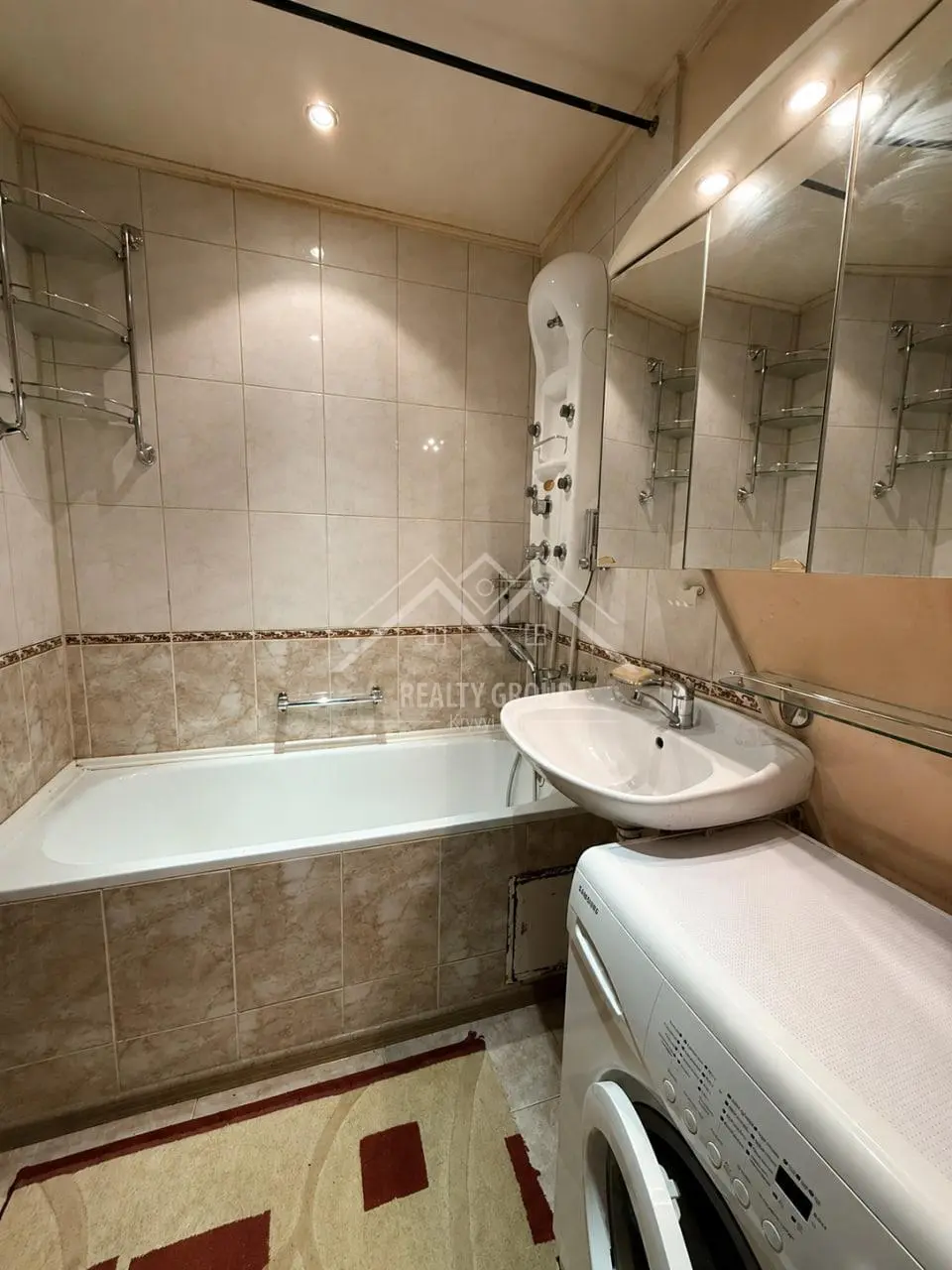 Фото Продаю 2-комнатную квартиру, 53.3 кв. м, Всебратское-2 ул.  Кривой Рог, цена: 19600 $, код 5299
