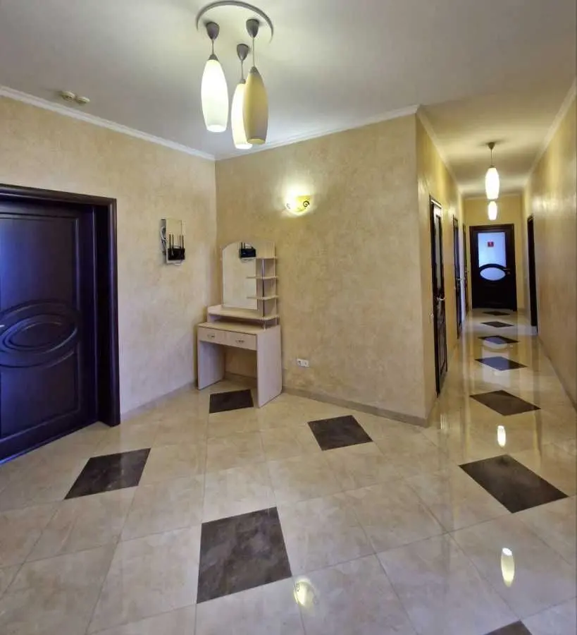 Фото Selling a 3-room apartment, 134 sq.m., Zhylianska Street  Kyiv, price: 380000 USD, code 5302
