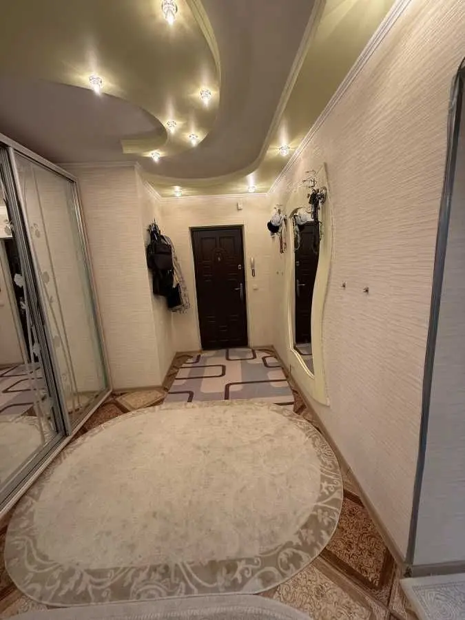 Фото Продаю 3 кімнатну квартиру, 81 кв. м, Ревуцького вул. 19/1 Київ, ціна: 95000 $, код 5305