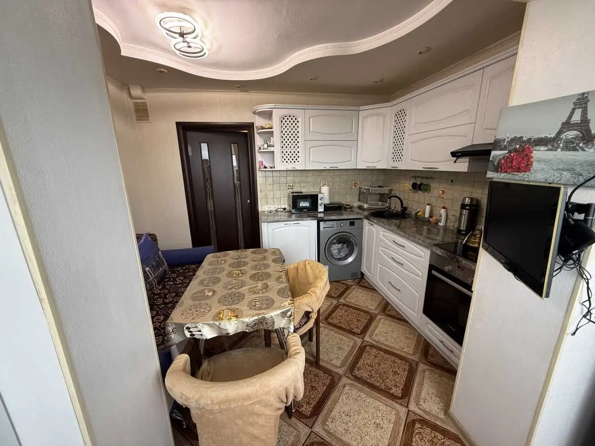 Фото Продаю 3 кімнатну квартиру, 81 кв. м, Ревуцького вул. 19/1 Київ, ціна: 95000 $, код 5305